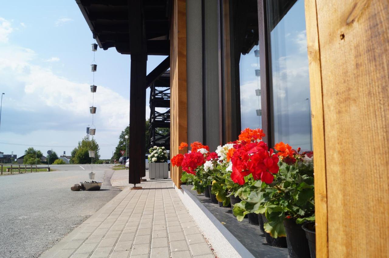 Kuivizu Krogs - Motelis Salacgriva Bagian luar foto